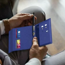 کیف چرمی لِوِلو مدل Offshore Passport Holder - تصویر 2
