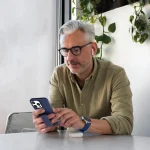 کیف سیلیکونی MORPHIX با دستگیره چرمی برای iPhone 16 PRO MAX-DEEP BLUE - برند لِوِلو Levelo - تصویر 3